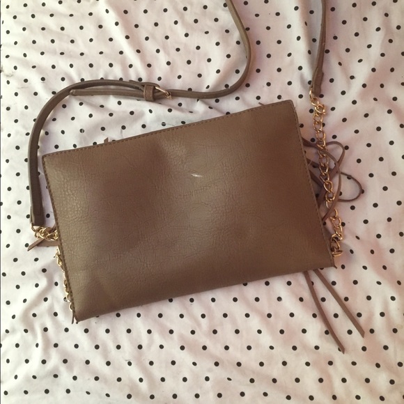 FINAL PRICE Francesca’s fringed cross body - Picture 4 of 4